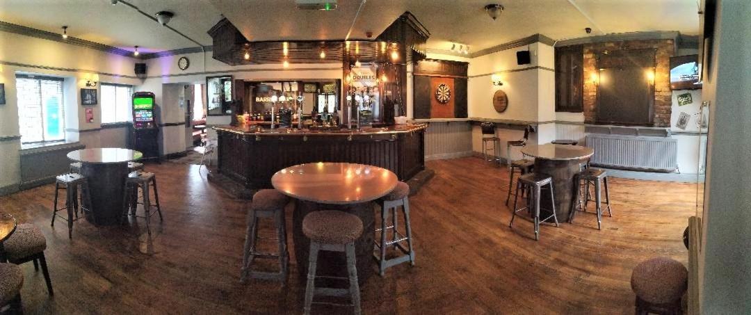 The Bulls Head Hotel Milnthorpe Kültér fotó