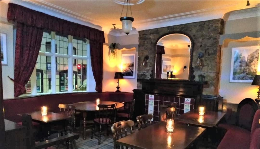 The Bulls Head Hotel Milnthorpe Kültér fotó